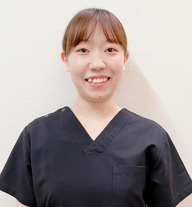 スタッフの顔写真